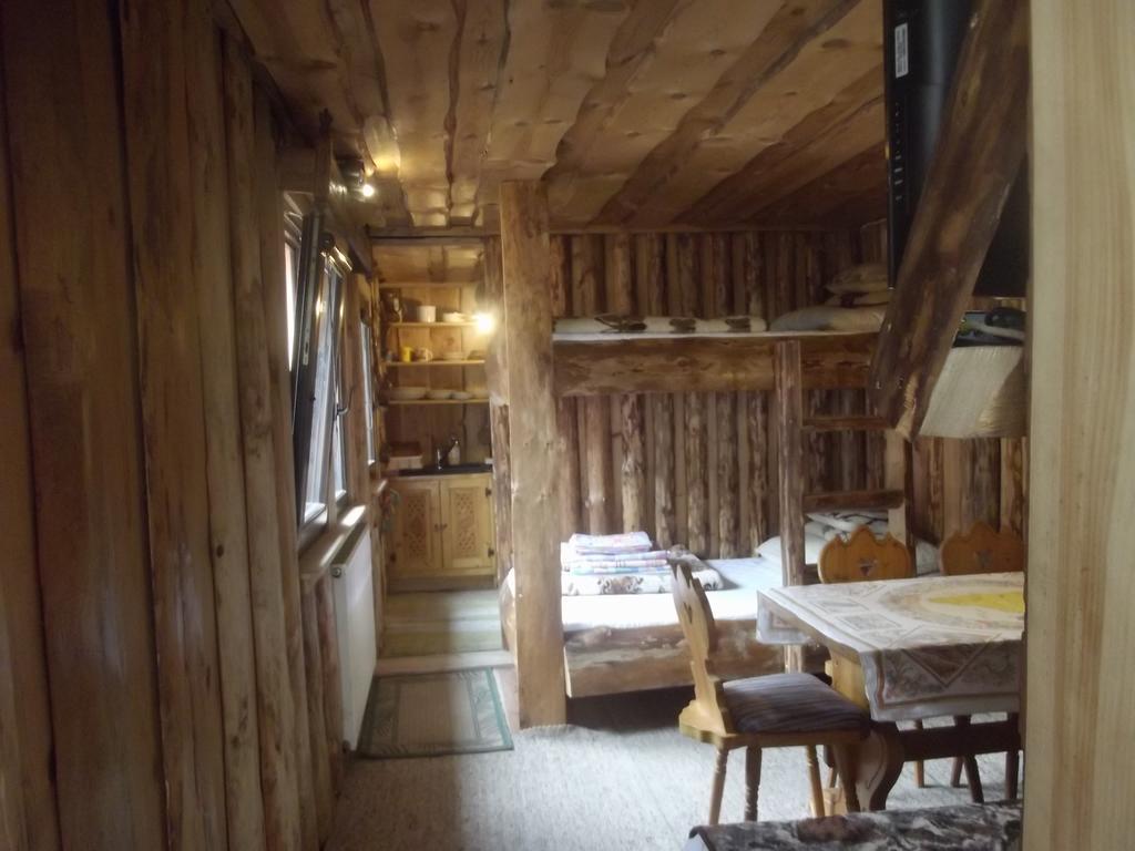 Zbojnickie Izby Apartment Zakopane Ngoại thất bức ảnh